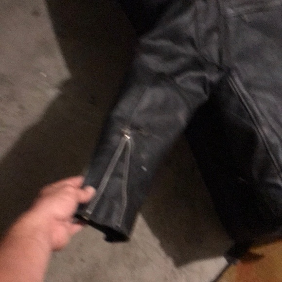LARGE LEATHER JACKET - Picture 6 of 7